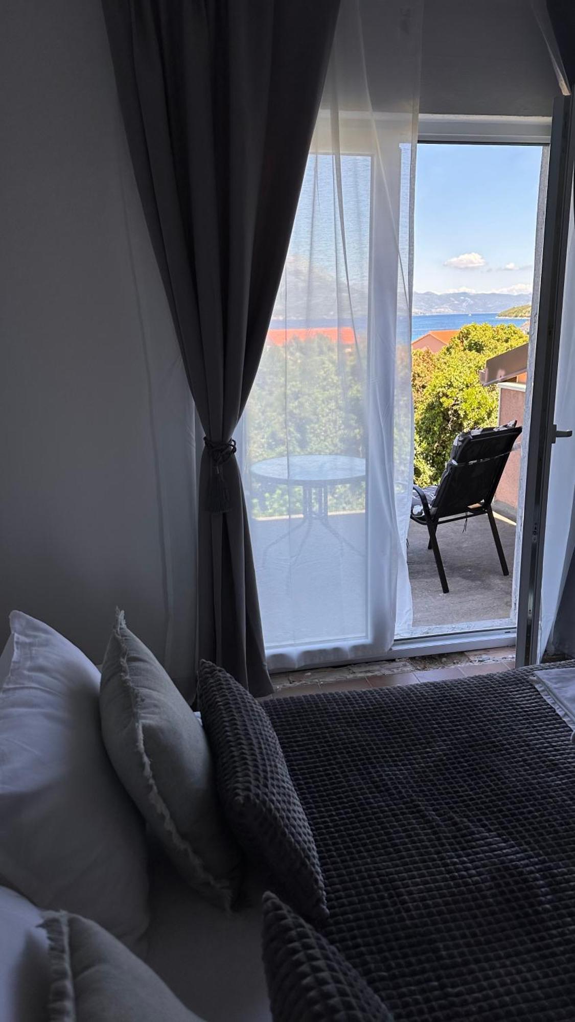 Apartments Oxygen Račišće Eksteriør billede
