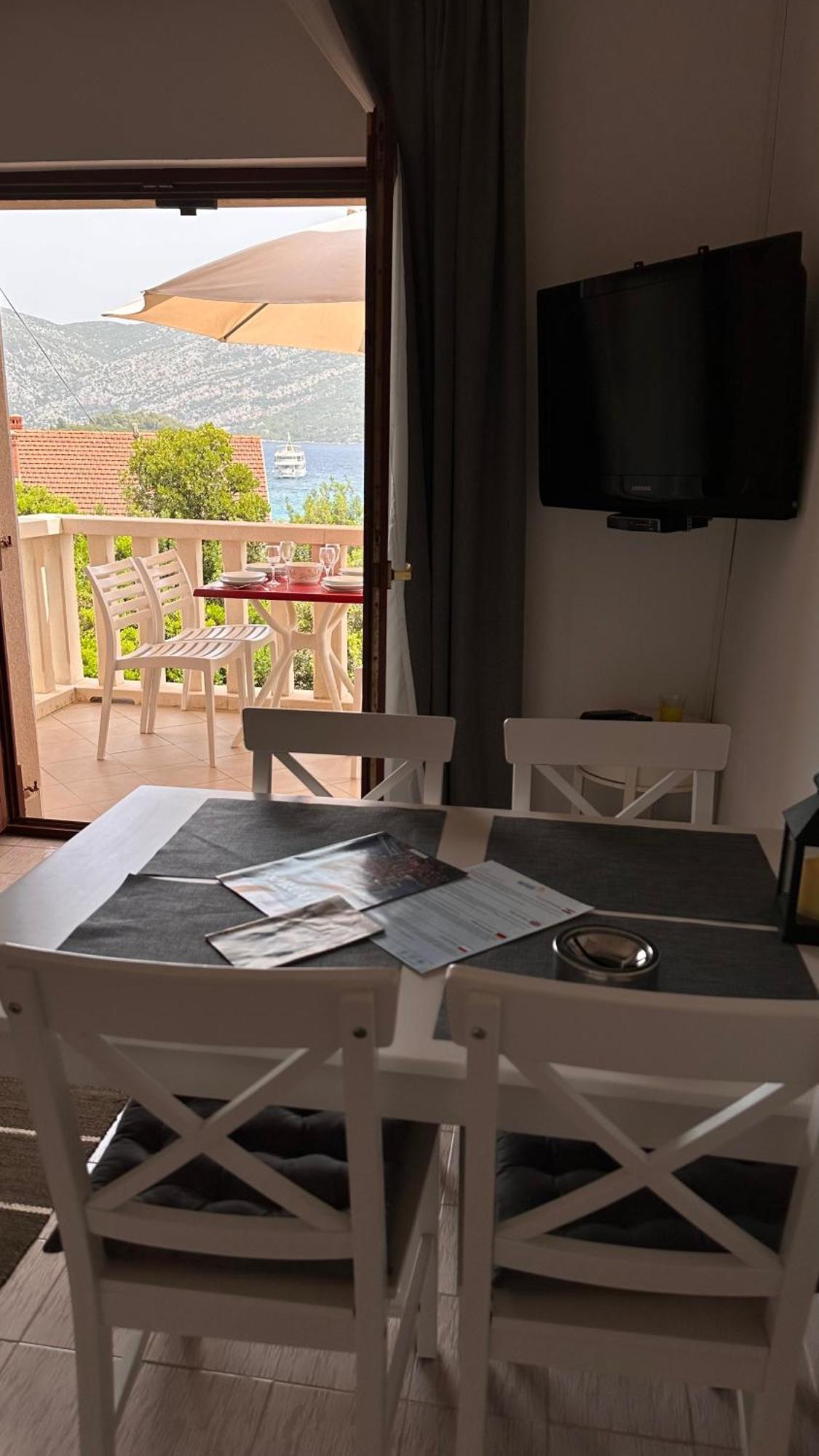Apartments Oxygen Račišće Eksteriør billede